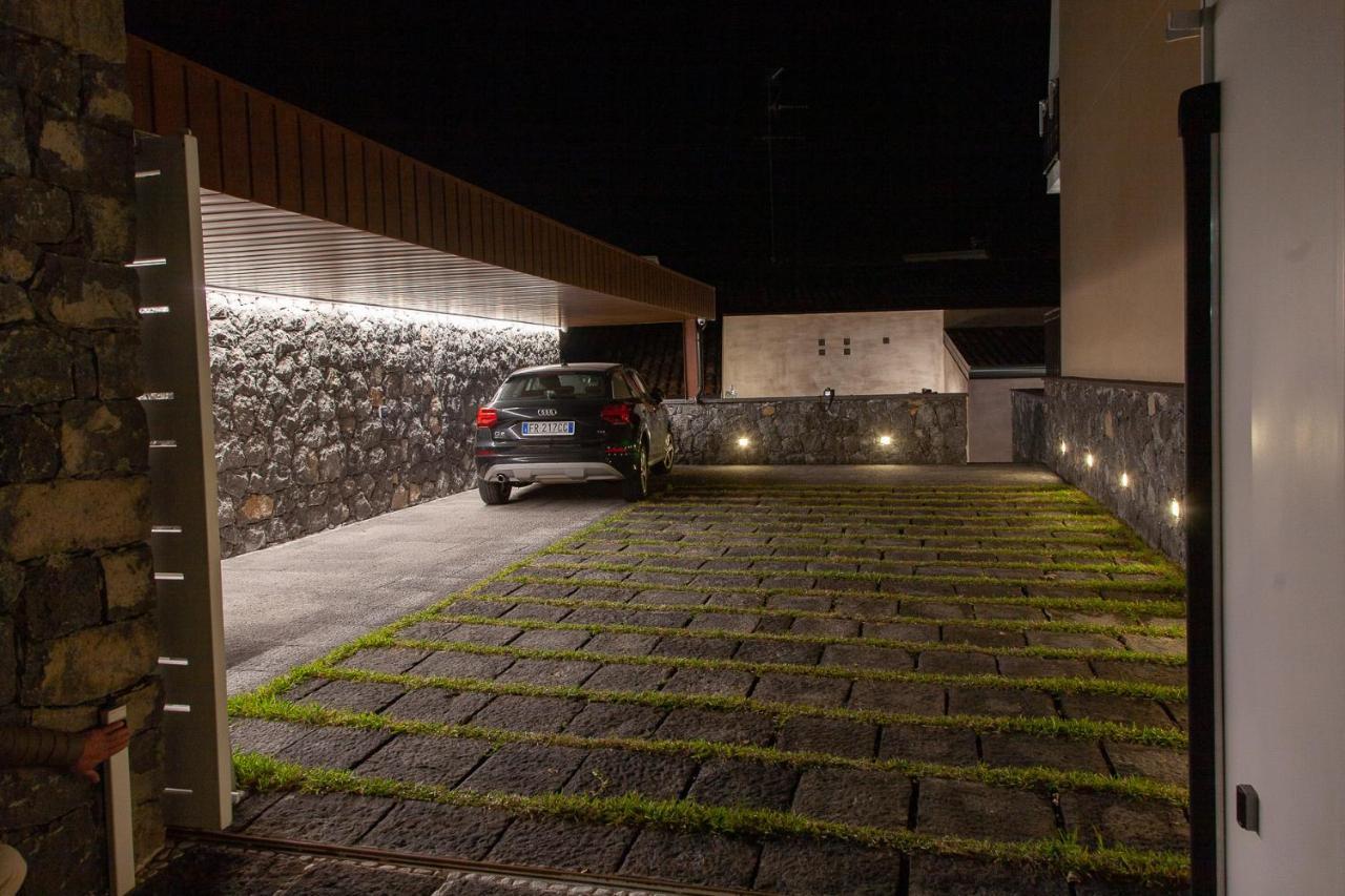 Aparthotel Mori Siciliani House Aci Castello Exterior foto