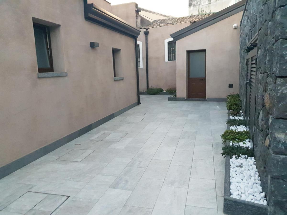 Aparthotel Mori Siciliani House Aci Castello Exterior foto
